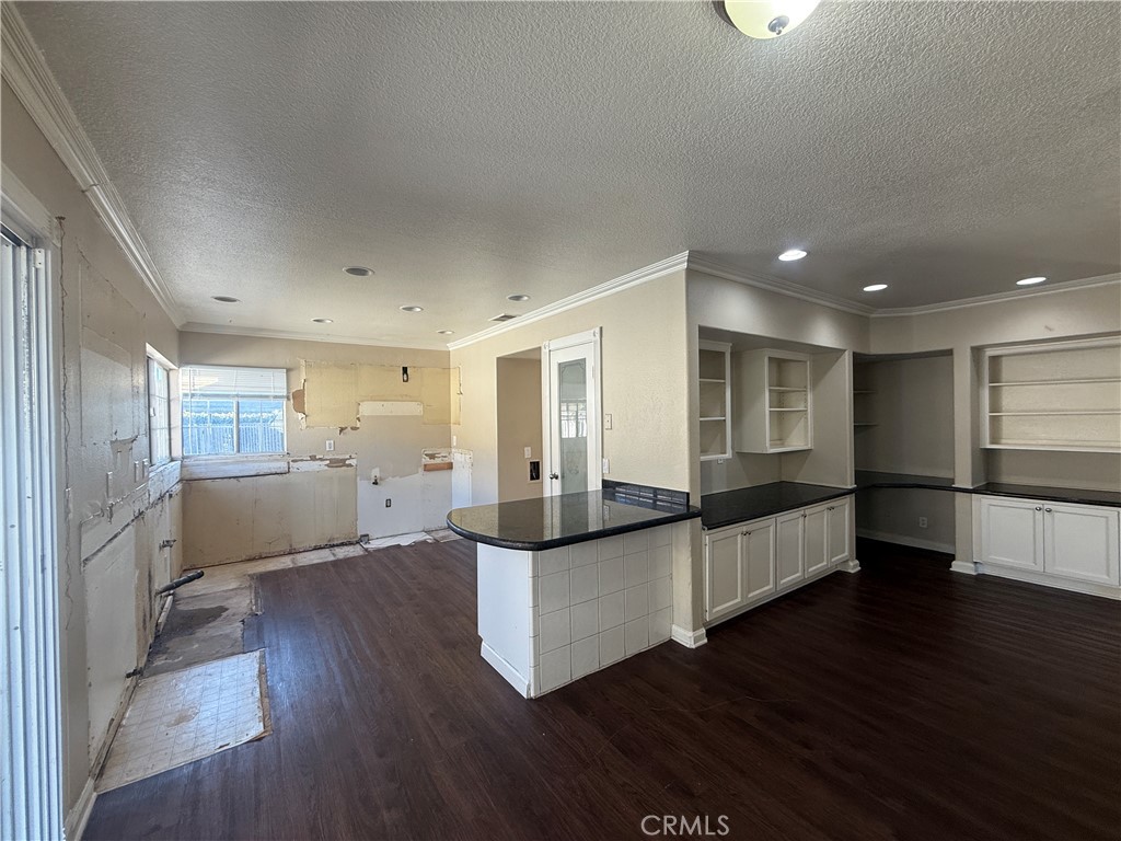 7051 Idyllwild Lane
