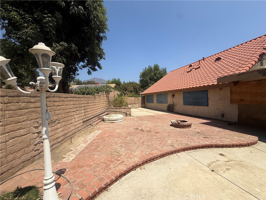 13751 De Garmo Avenue