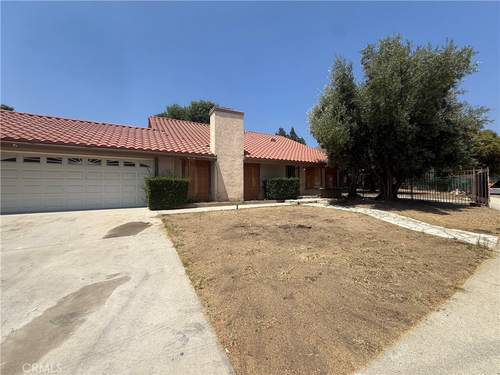 13751 De Garmo Avenue