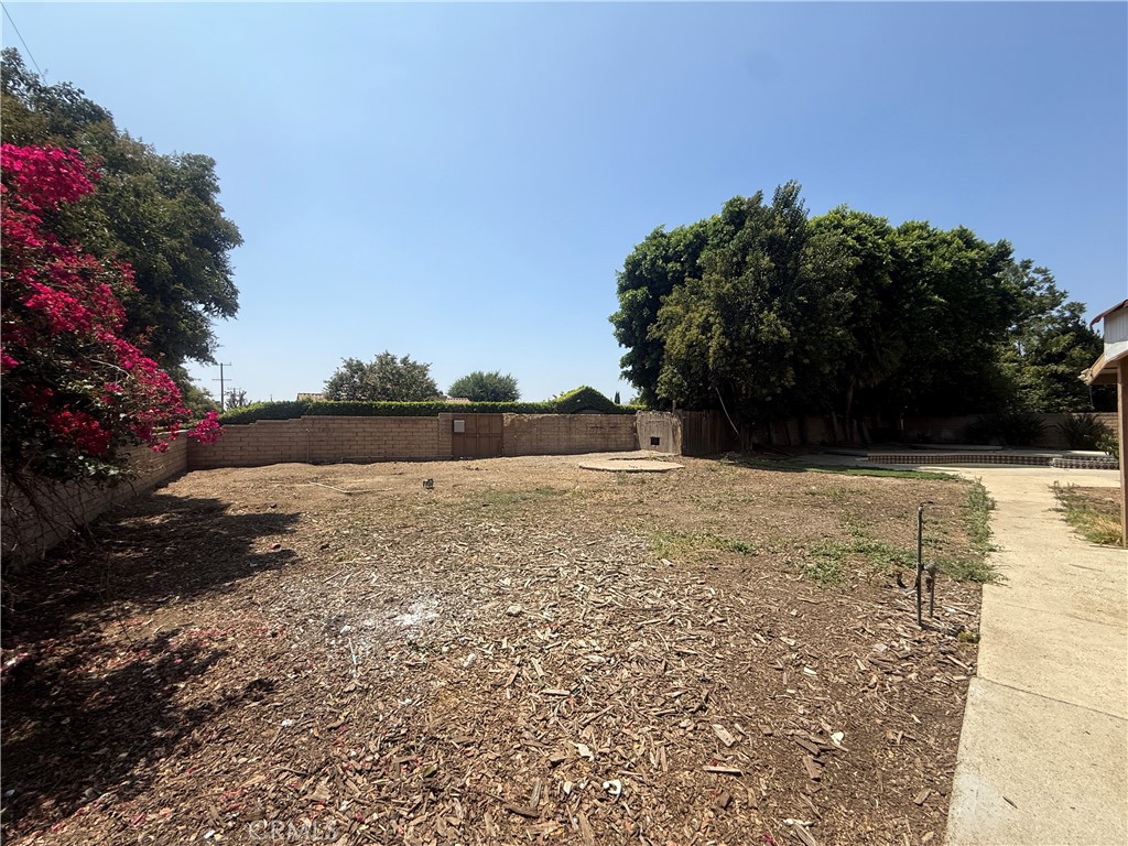 13751 De Garmo Avenue