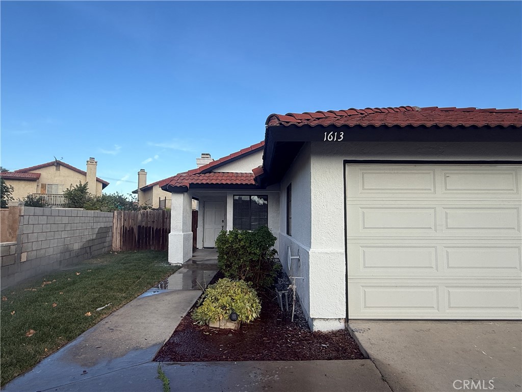 1613 Edgefield Drive