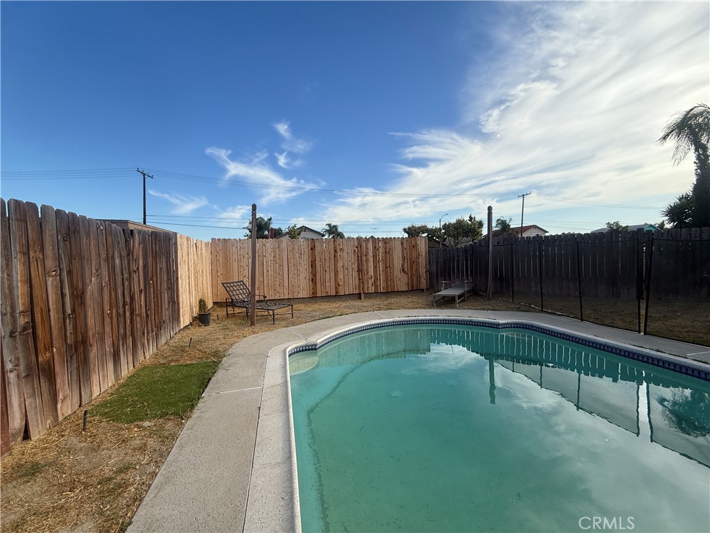 1613 Edgefield Drive
