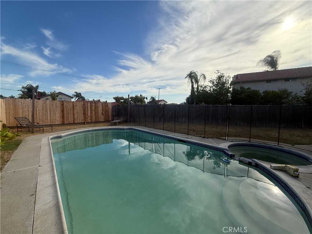 1613 Edgefield Drive