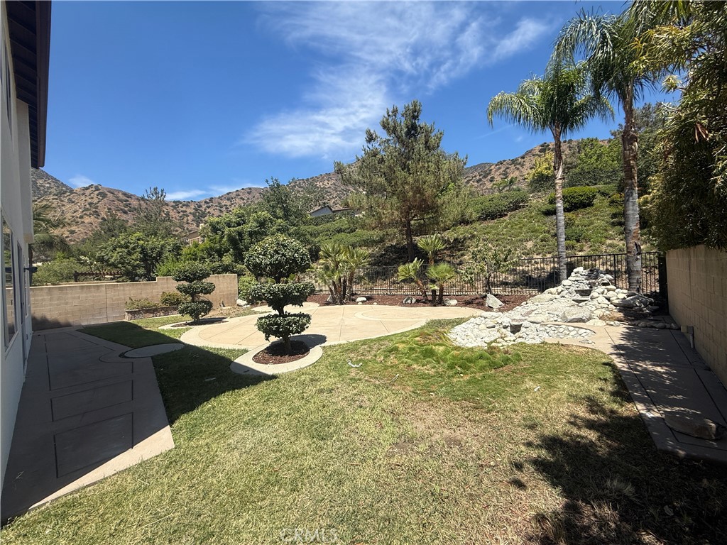 31 Whispering Willow Court