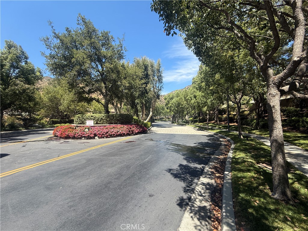 31 Whispering Willow Court