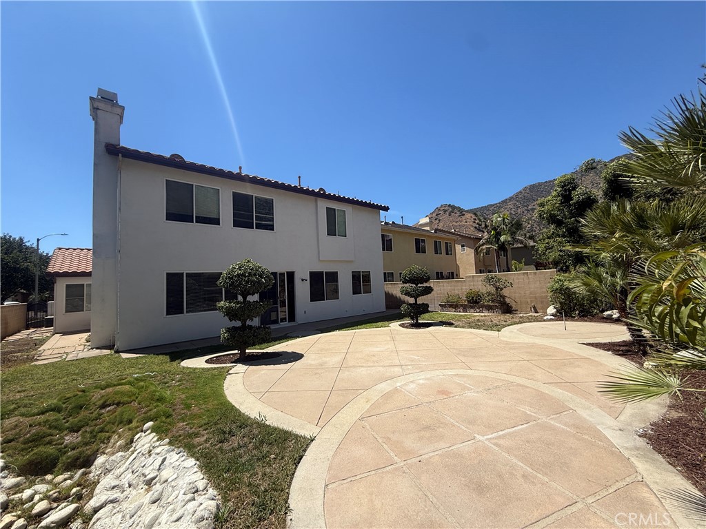 31 Whispering Willow Court