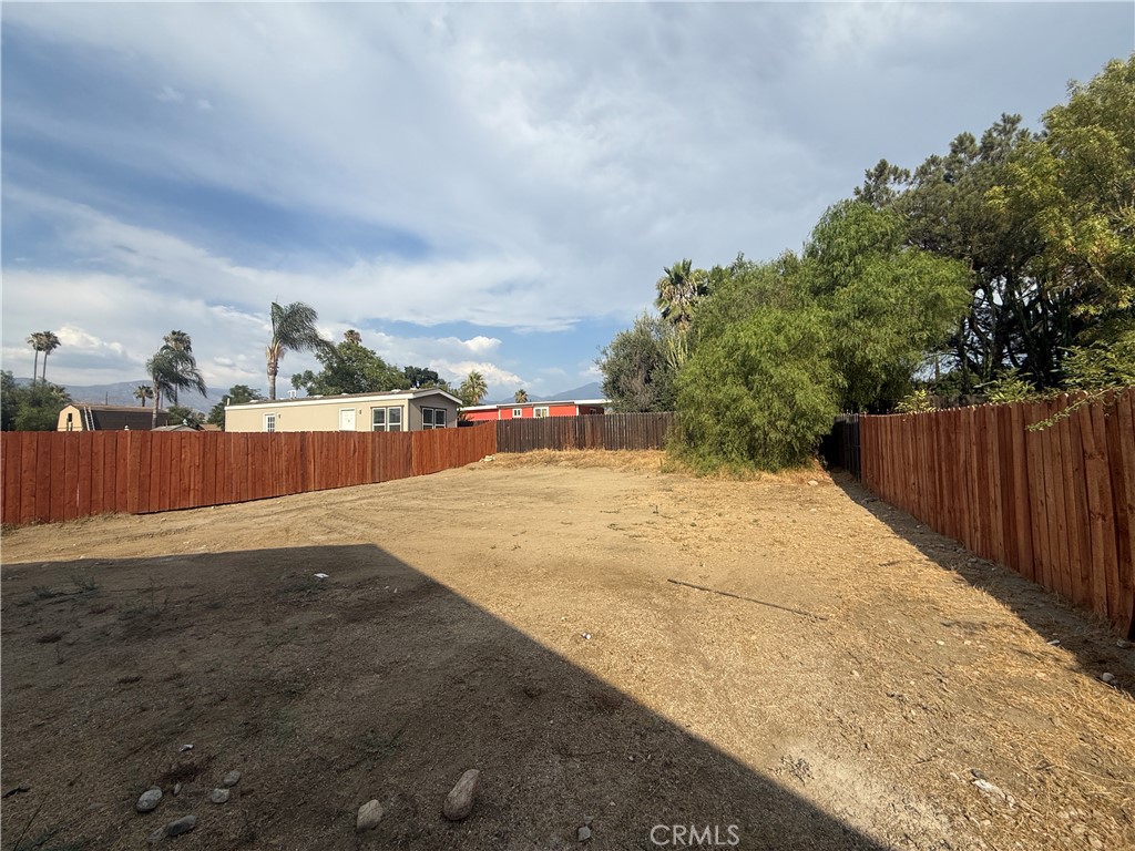 1230 Tourmaline Avenue