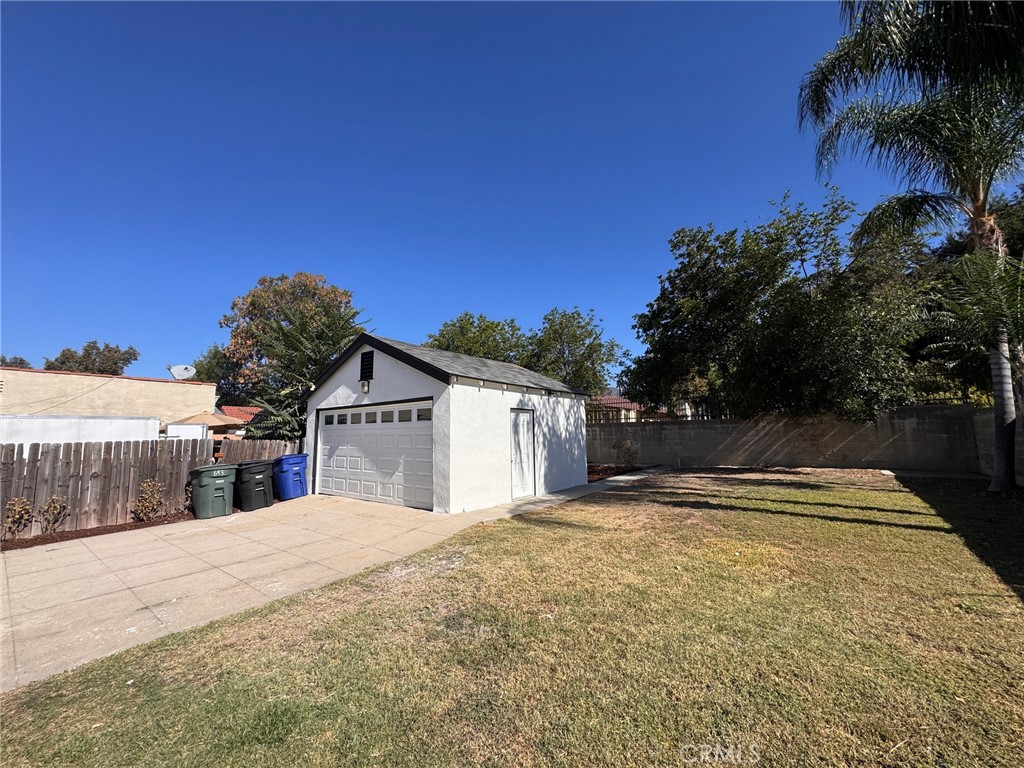 693 Royce Street