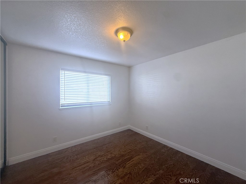 977 Wellington Road