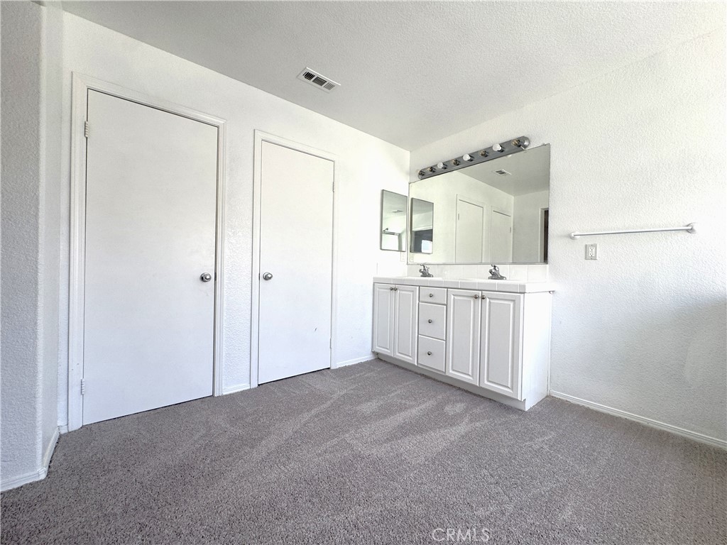 2709 E Avenue J4
