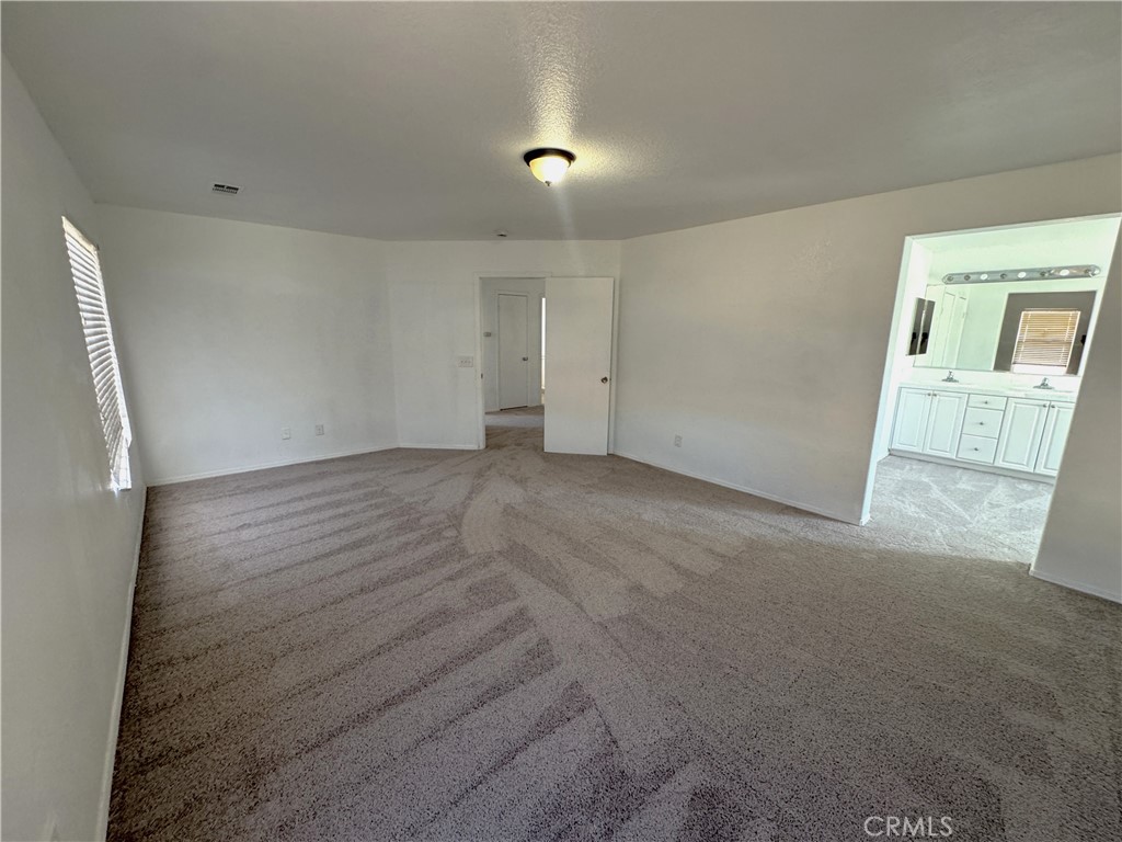2709 E Avenue J4