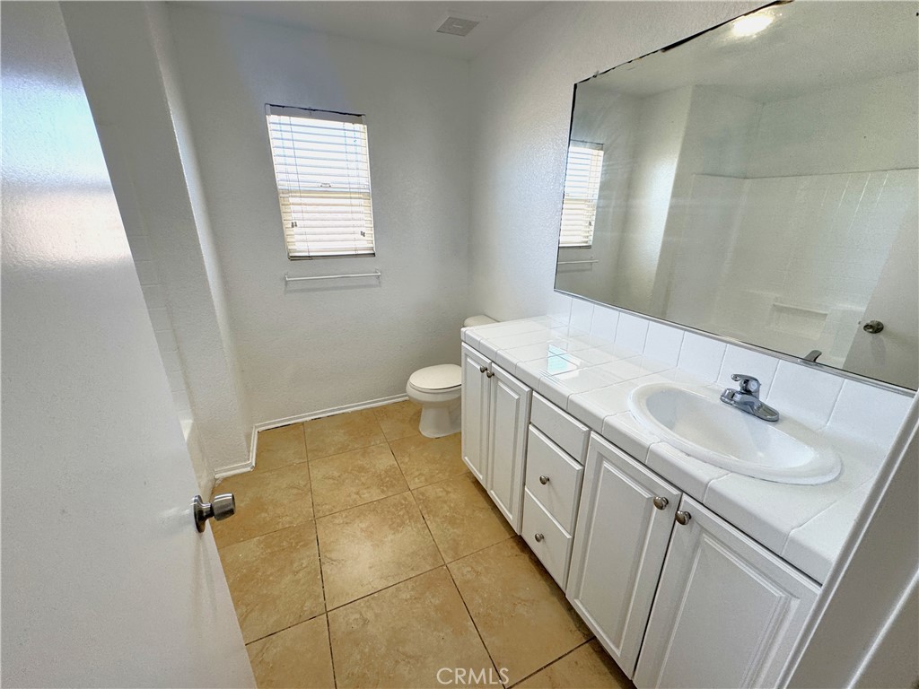 2709 E Avenue J4