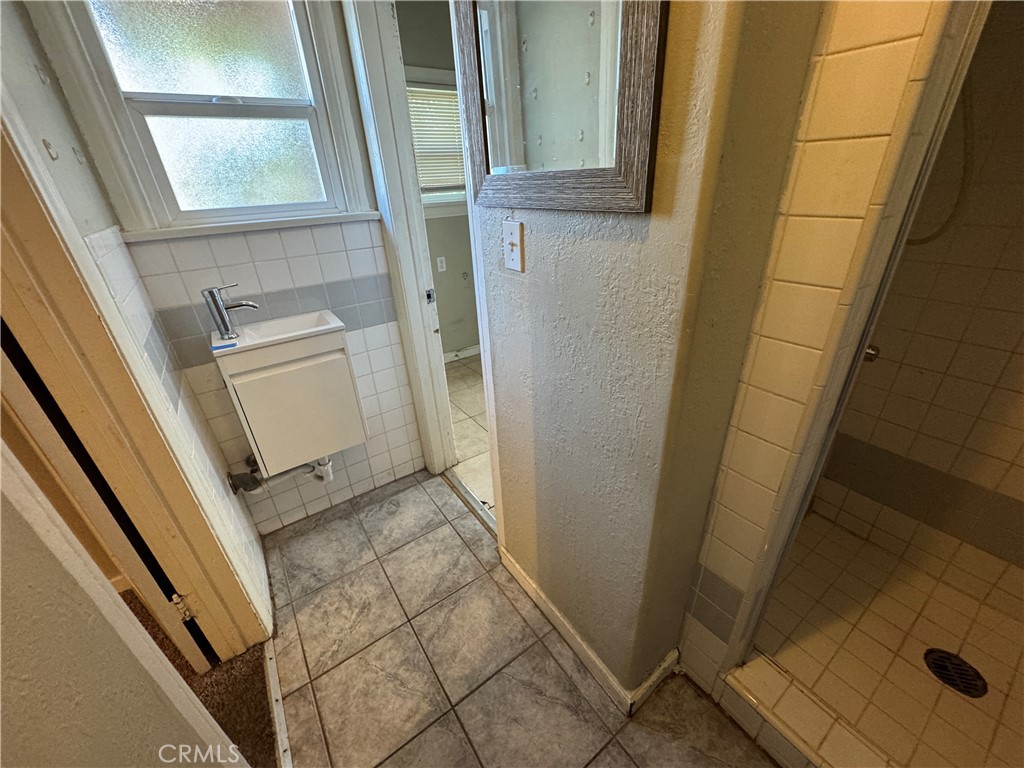 2903 W 78th Street
