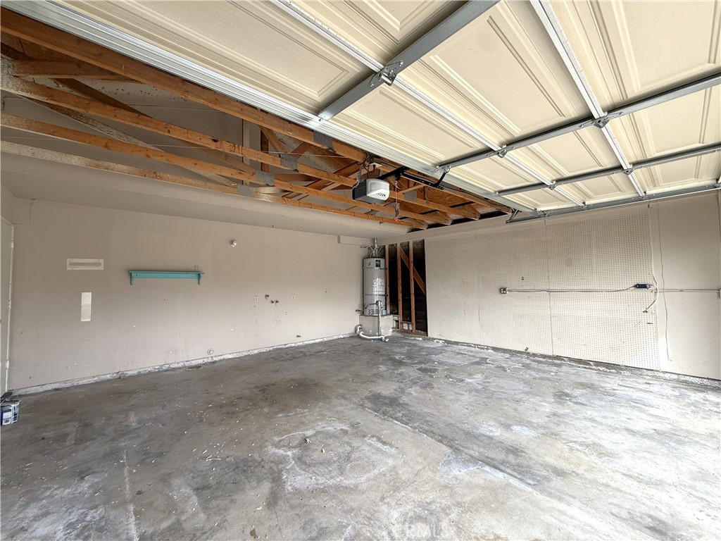 21963 Winding Road