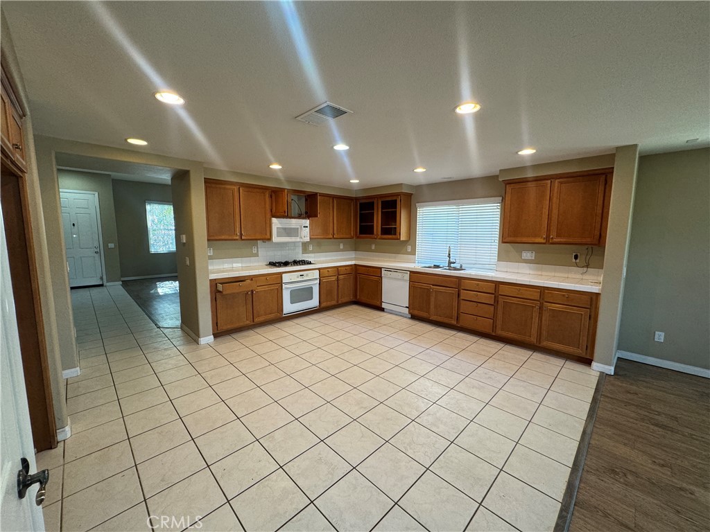 5234 Topsail Drive