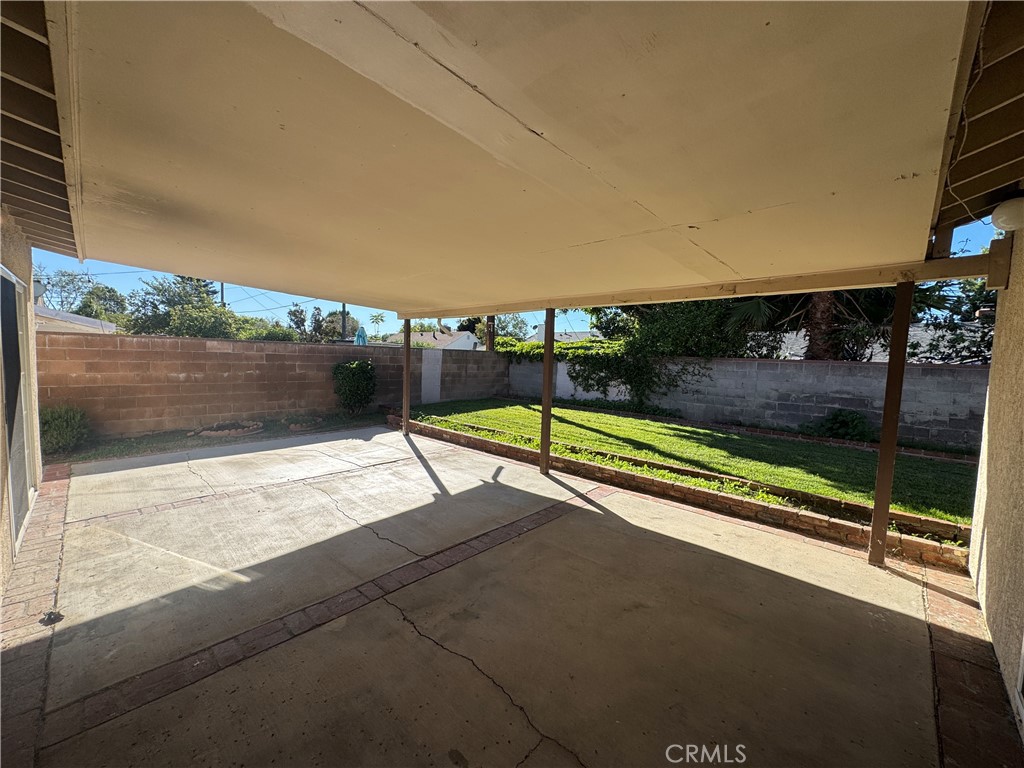 7943 Lasaine Avenue