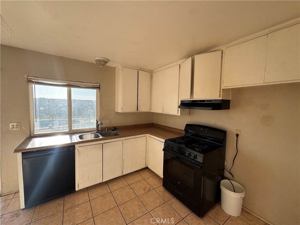 1296 Finch Place