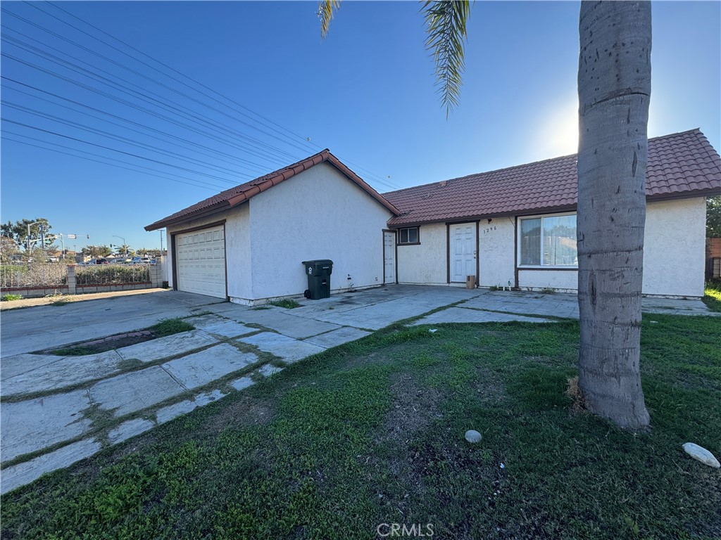 1296 Finch Place