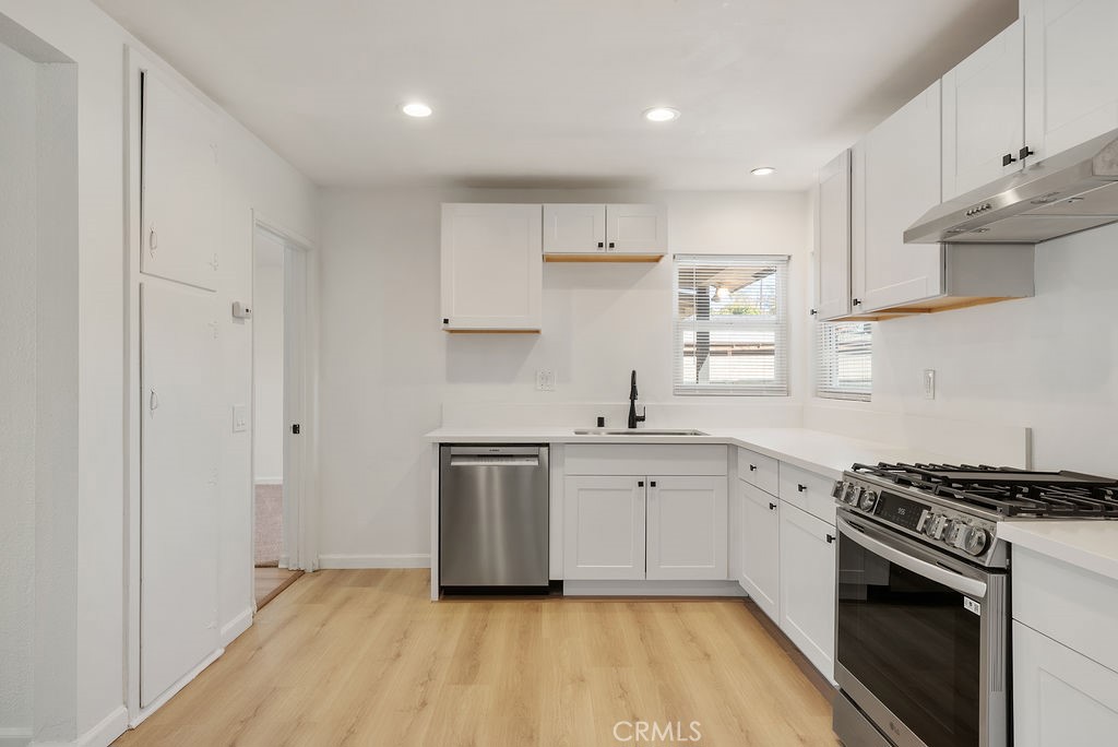 1548 S Citrus Avenue