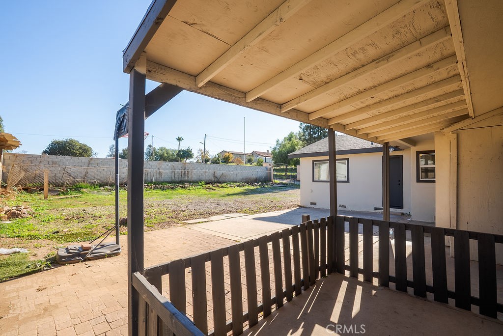 1548 S Citrus Avenue