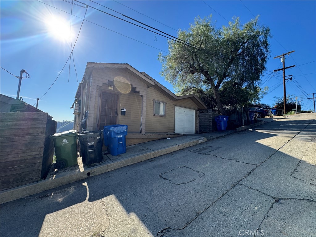 1736 Kilbourn Street