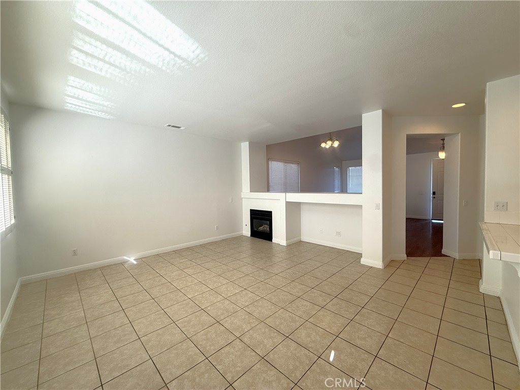 5473 Charlton Avenue