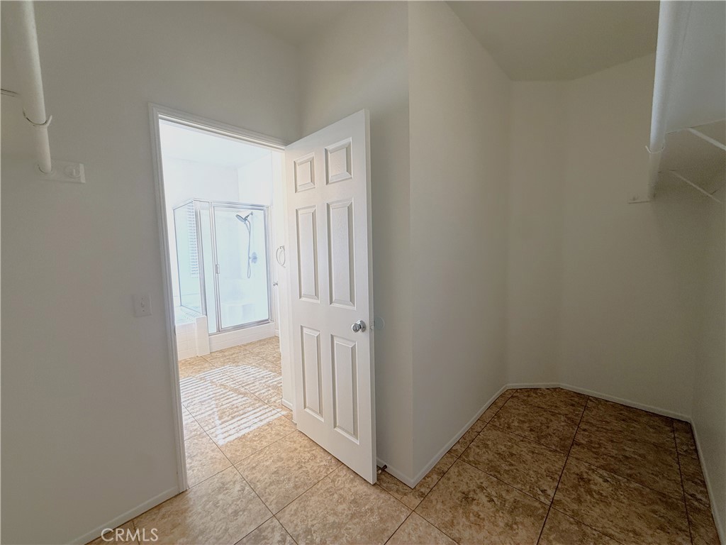 5473 Charlton Avenue