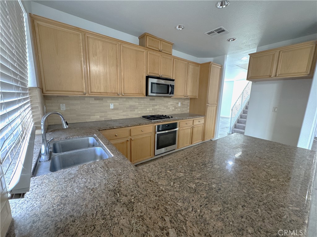 8240 Chamberlain Lane