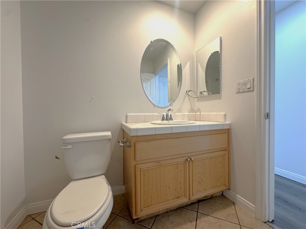 8240 Chamberlain Lane