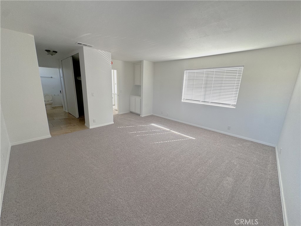 1479 E Lexington Avenue