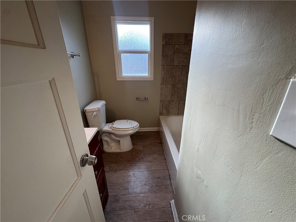 18147 Archwood Street