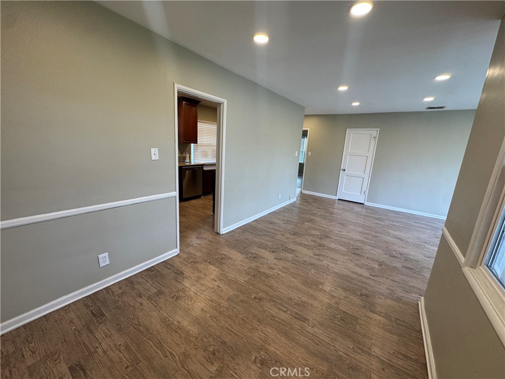 18147 Archwood Street