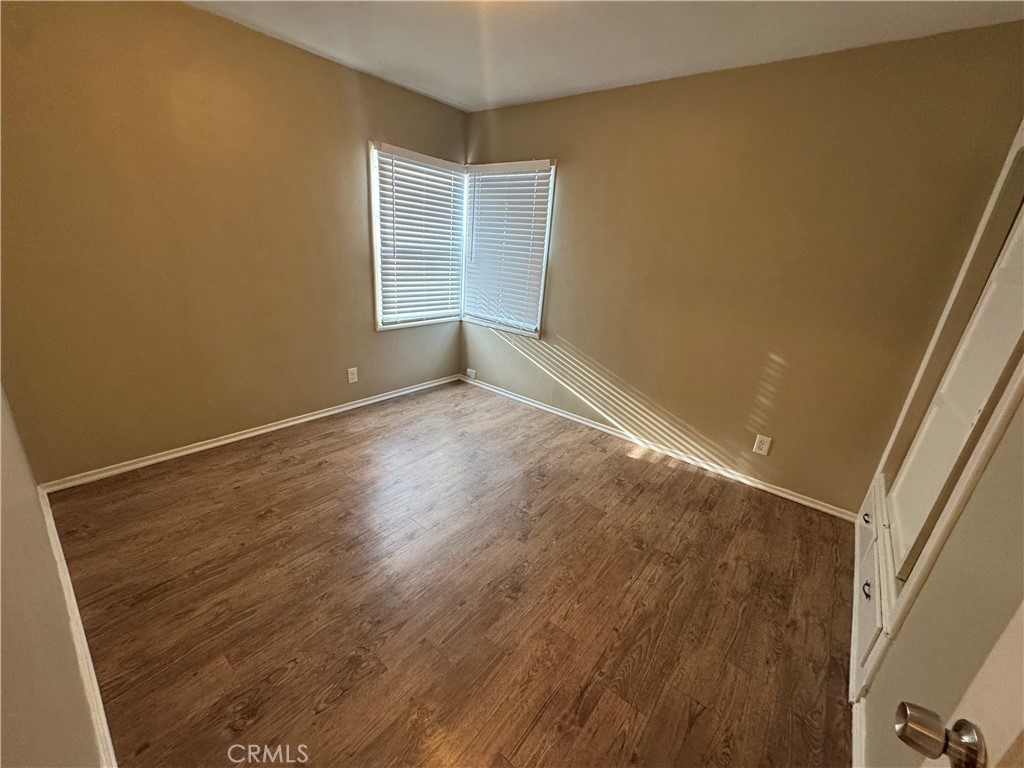 18147 Archwood Street