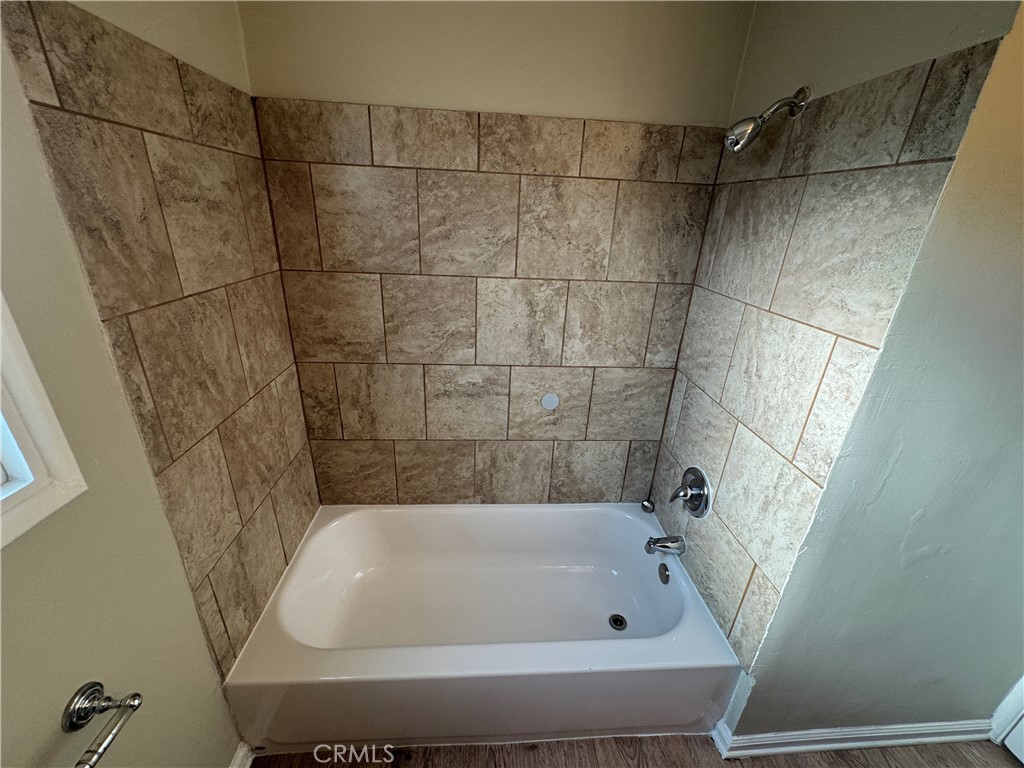 18147 Archwood Street