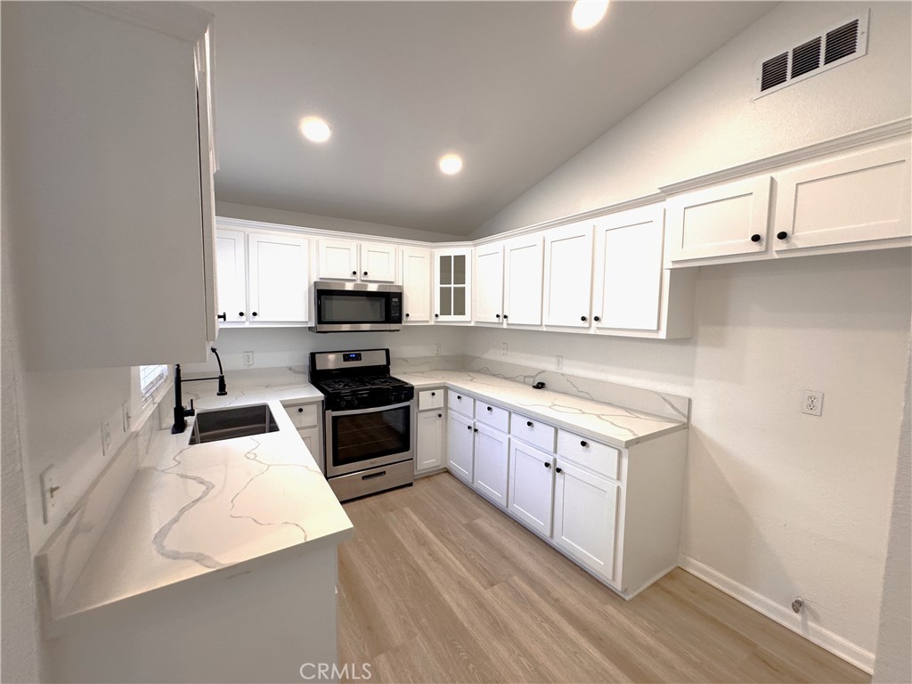 1250 Iron Horse Circle