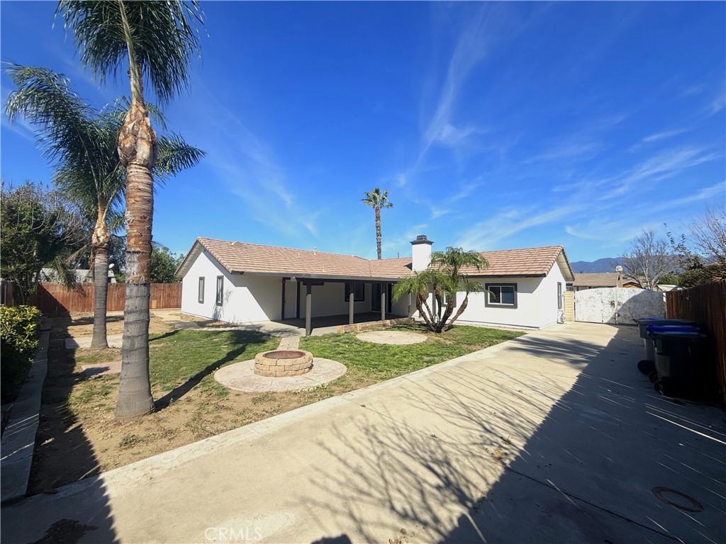 807 E Etiwanda Avenue