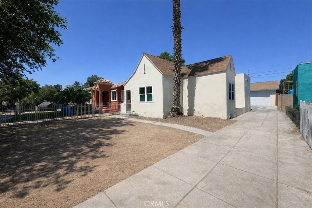 523 W 102nd Street