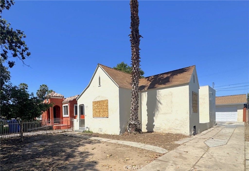 523 W 102nd Street