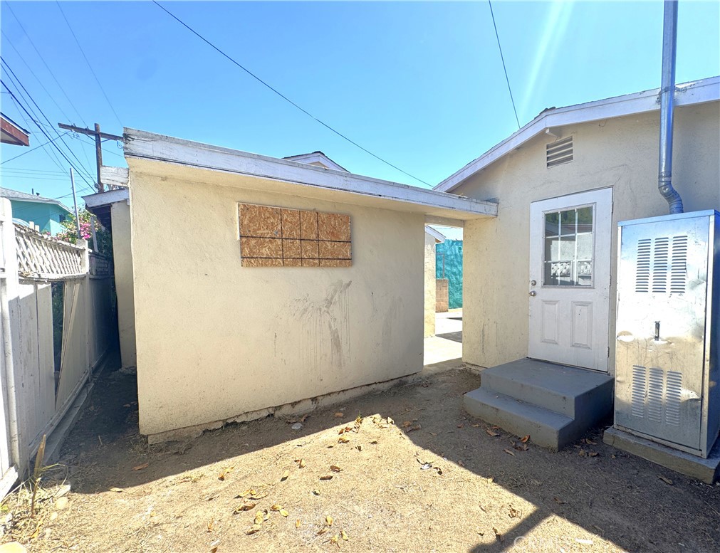 523 W 102nd Street