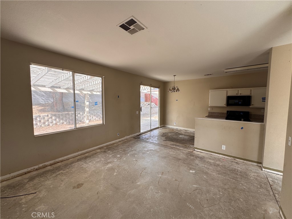 2014 W Dawnview Drive