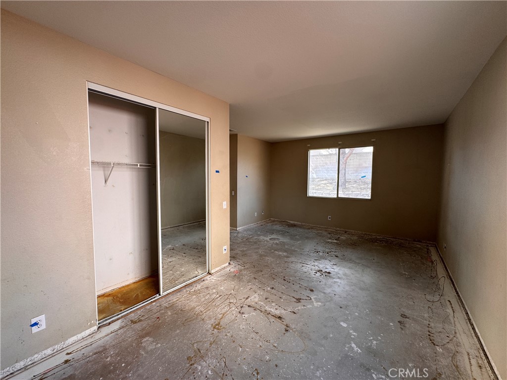 2014 W Dawnview Drive