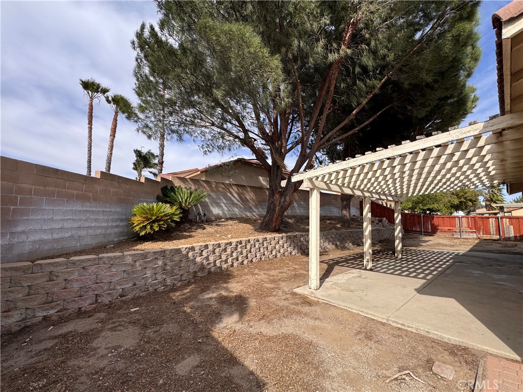 2014 W Dawnview Drive