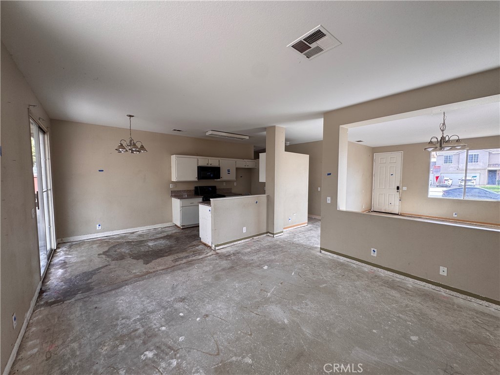 2014 W Dawnview Drive