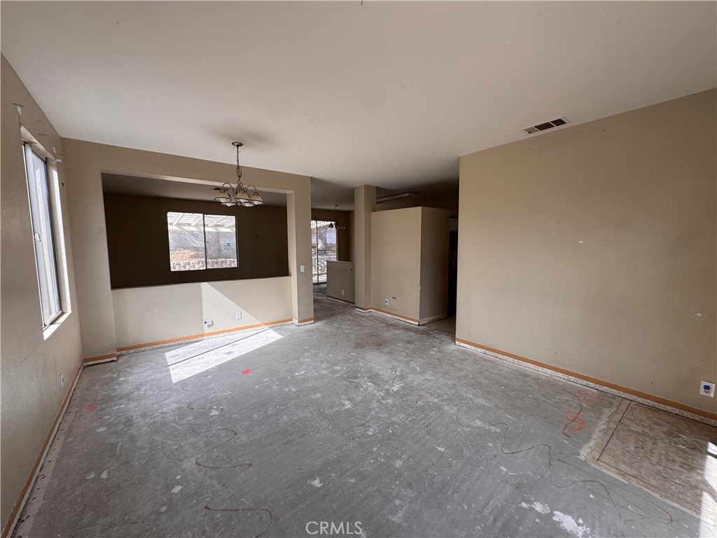 2014 W Dawnview Drive