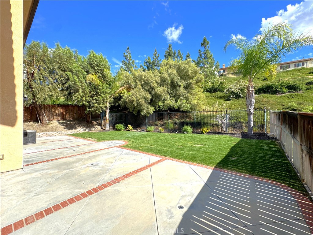 17292 Sierra Sunrise Lane