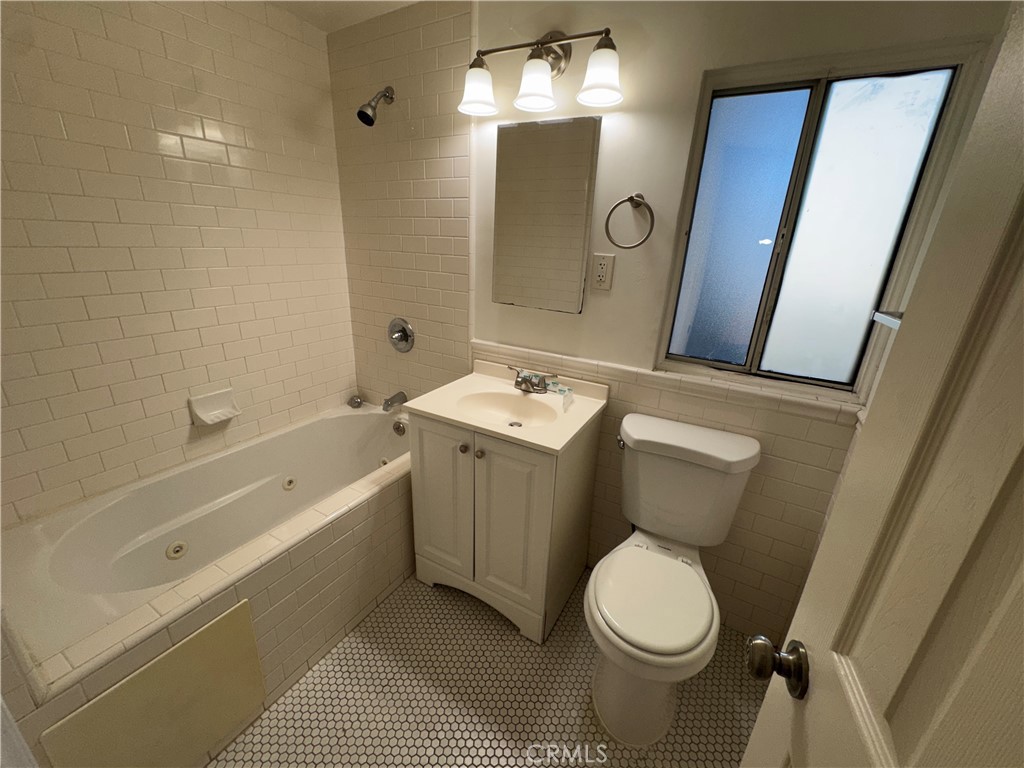 10831 Balboa Boulevard