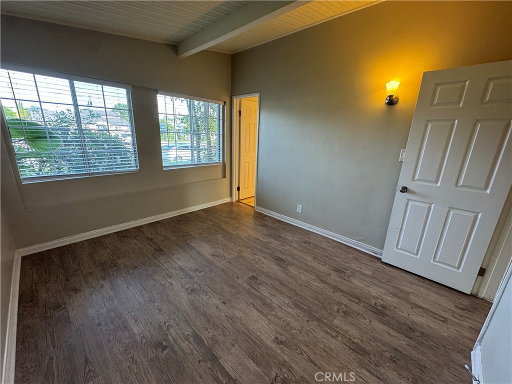 10831 Balboa Boulevard