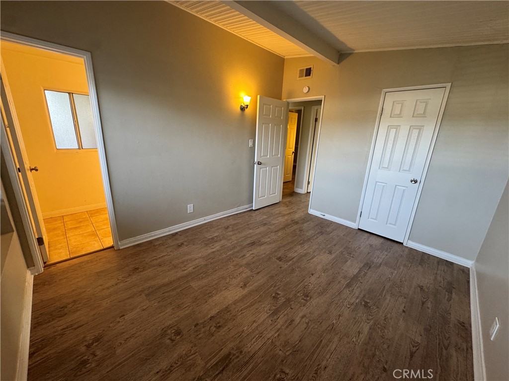 10831 Balboa Boulevard