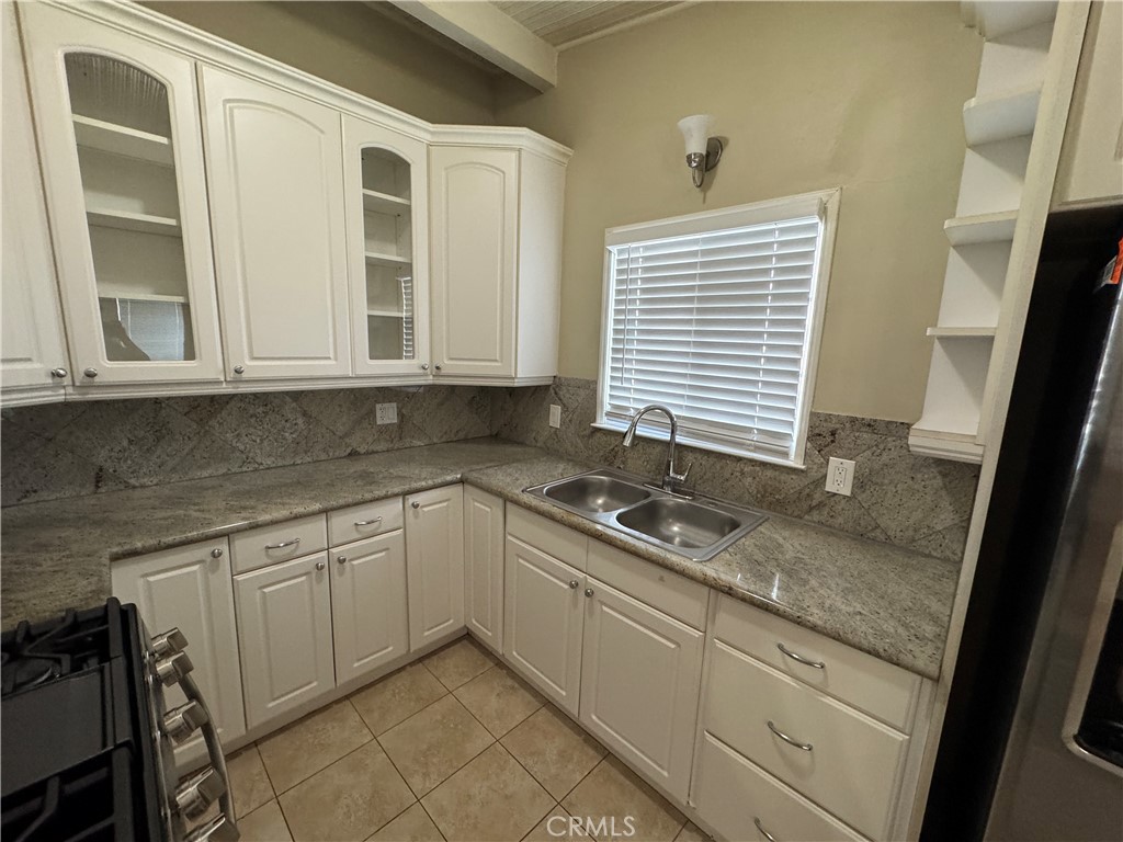 10831 Balboa Boulevard