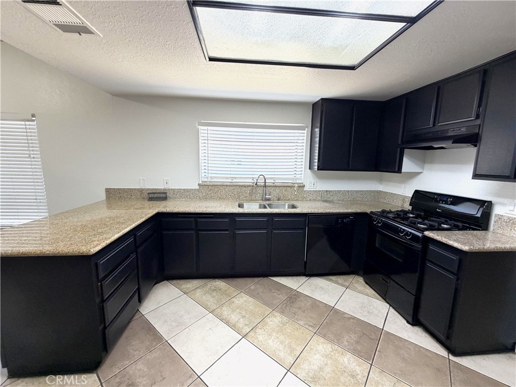 43619 Emile Zola Street